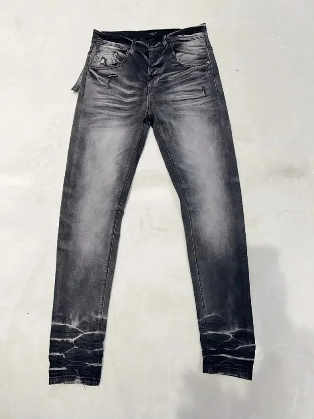 AMIRI Jeans Distressed skinny product detail image 10
