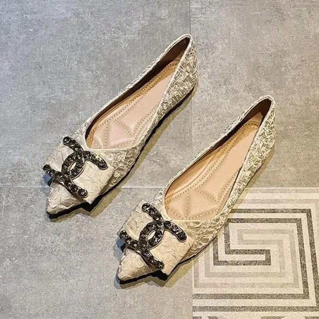 Unbranded Casual Shoes Pointed-Toe Flats with Chain-Link Embellishment product detail image 3