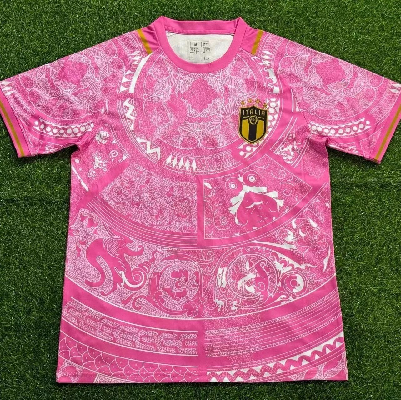 意大利联名粉红色