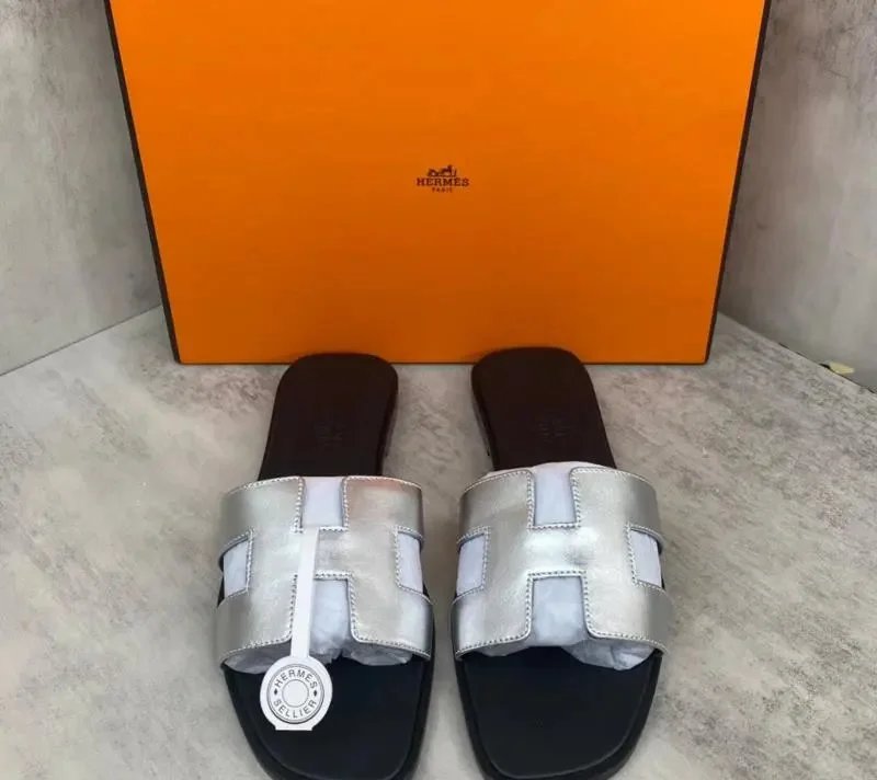 Hermès Slippers Oran H-cut slide sandals image 6