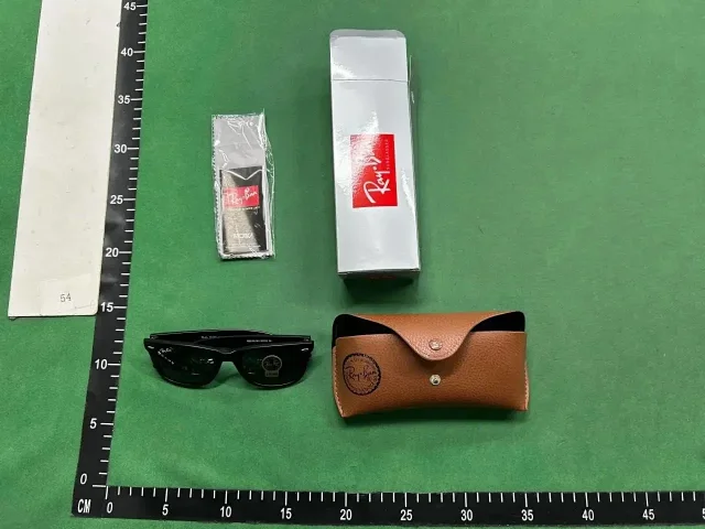 Ray-Ban Eyewear Assorted sunglasses frame styles product detail image 3