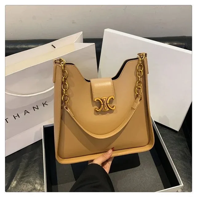 Celine Triomphe-logo bags product detail image 3