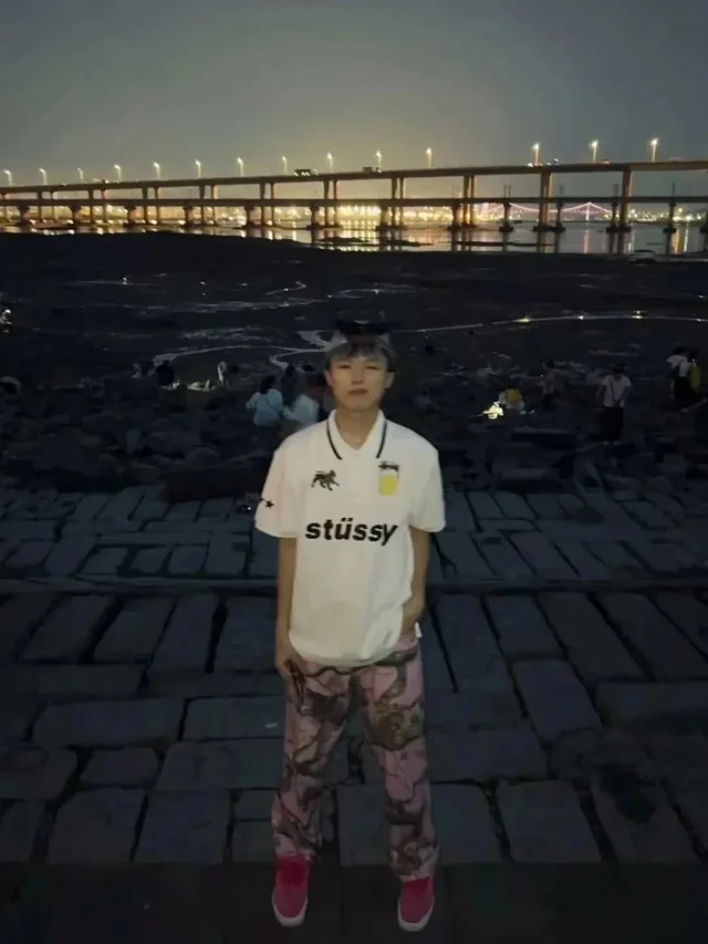 Stüssy Shirts World Tour Polo Shirt product detail image 3