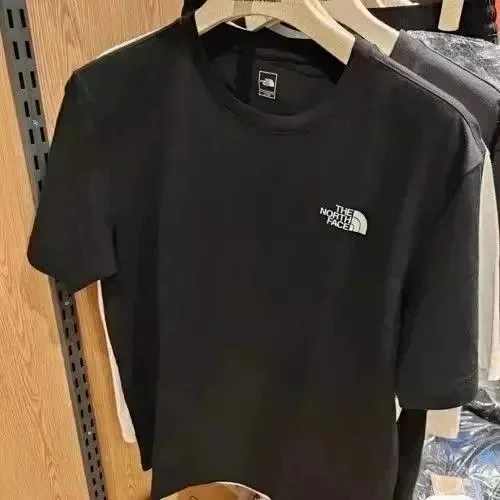 The North Face T-Shirts Short-Sleeve Crewneck Logo Print product detail image 8