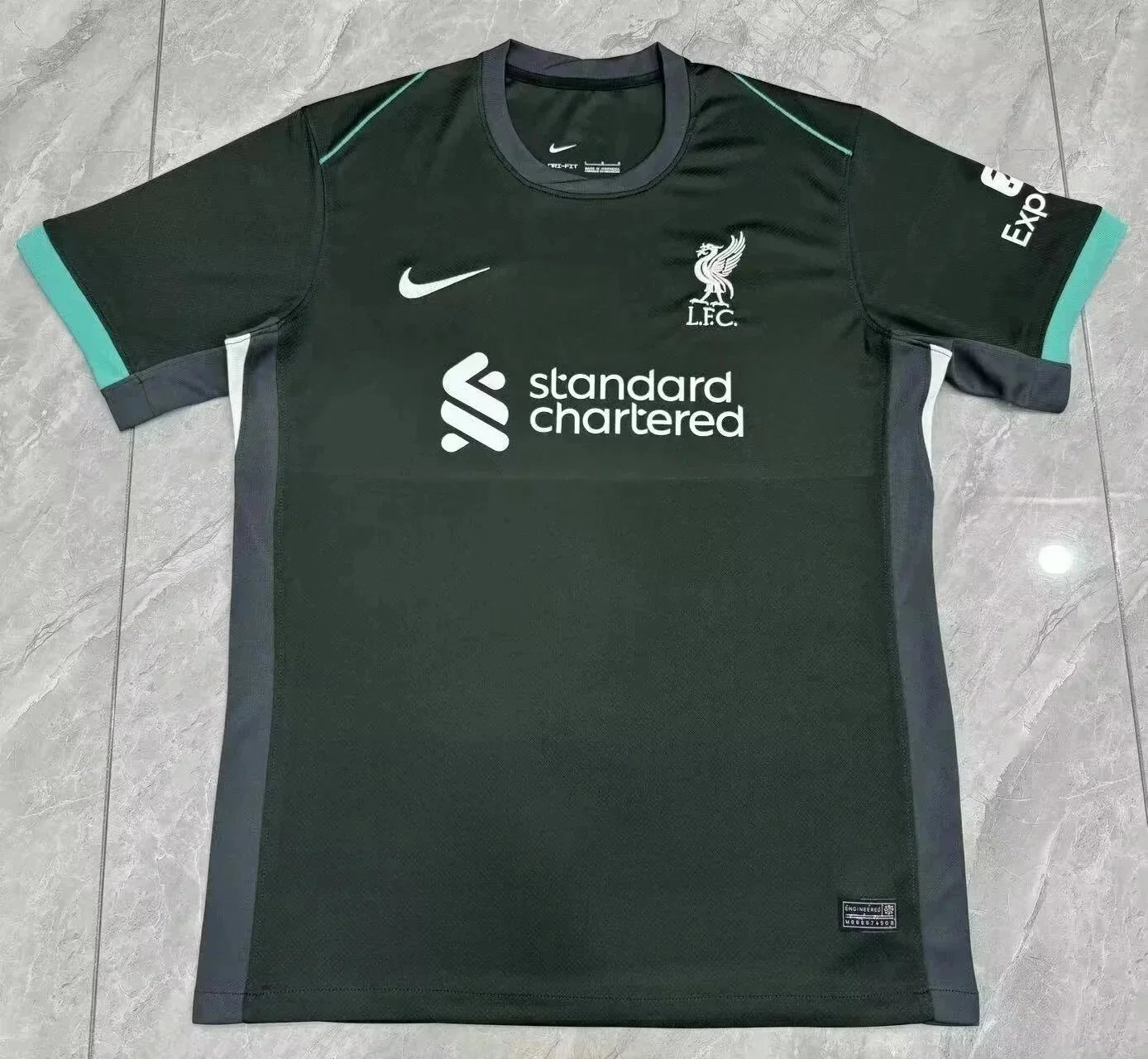 Unbranded Club football jerseys — 24-25 Liverpool away game