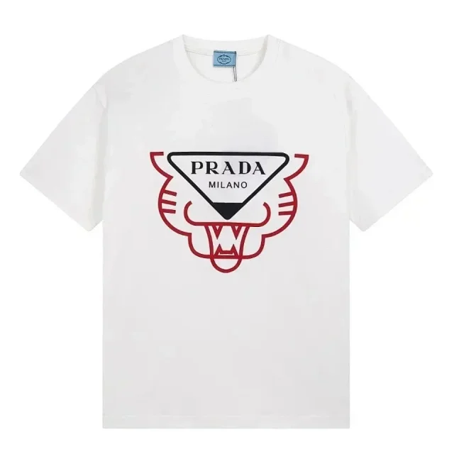 Prada T-Shirts Short-Sleeve Logo Print T-Shirt product detail image 4