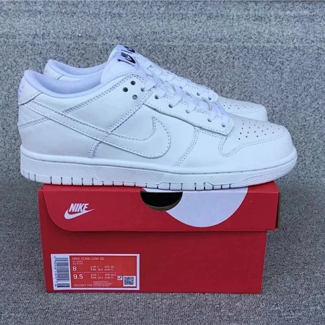 Nike Sneakers Dunk Low Retro product detail image 8