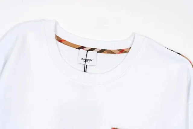 Burberry Hoodies & Sweatshirts Graphic crewneck sweatshirt product detail image 12