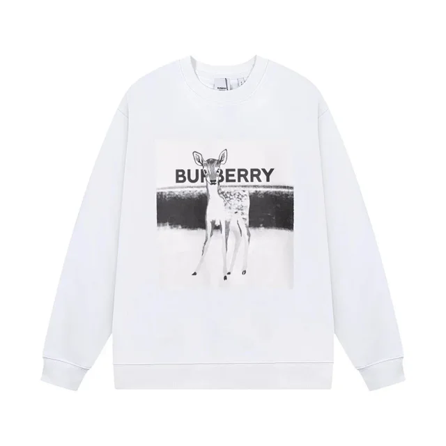 Burberry Hoodies & Sweatshirts Crewneck Logo-Print Sweatshirt product detail image 6