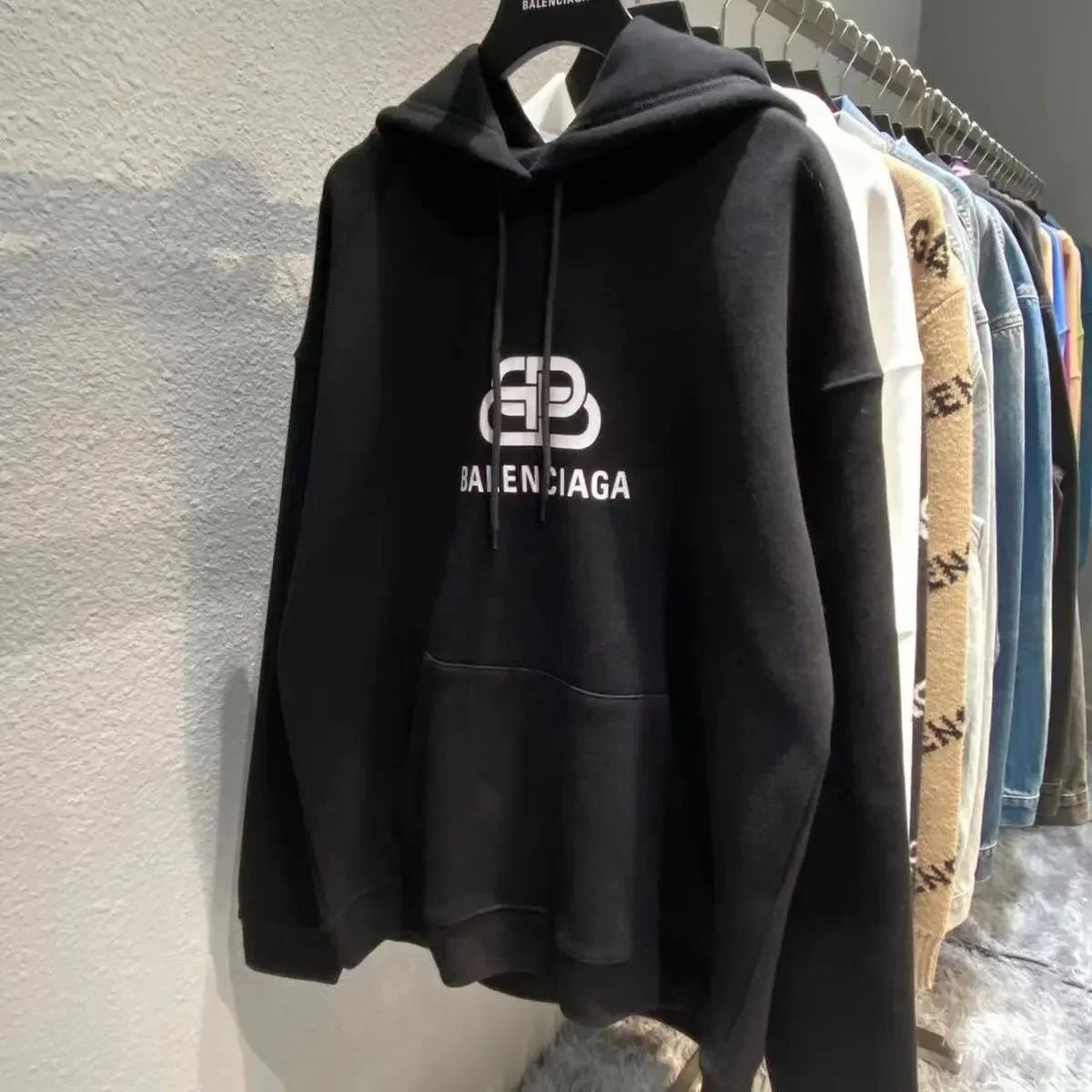 Balenciaga Hoodies & Sweatshirts Logo Graphic Crewneck Sweatshirt — 32