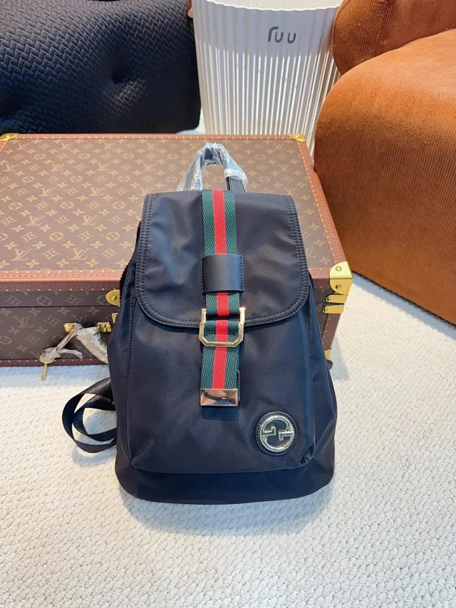 Gucci Backpacks Web Stripe and GG Monogram Designs product detail image 10