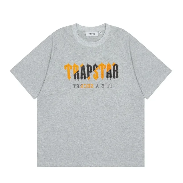 Trapstar T-Shirts Graphic Print Short-Sleeve T-Shirt product detail image 5
