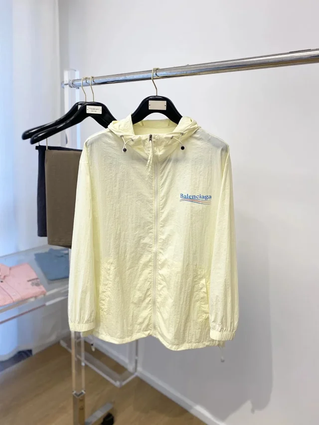 Balenciaga Jackets Hooded Color-Block Zip Windbreaker product detail image 8