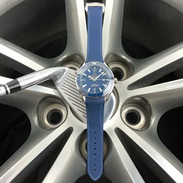 Omega Watches Seamaster Planet Ocean 600M GMT product detail image 2
