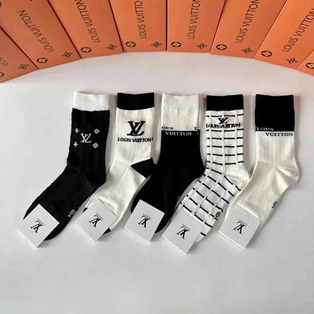 Louis Vuitton Socks 5-Pair Logo Crew Set product detail image 8