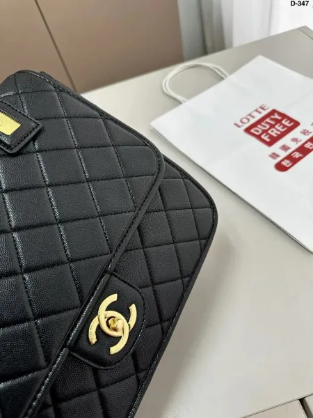 Chanel Classic Flap Bag Black Patent Leather Shoulder Bag - 4