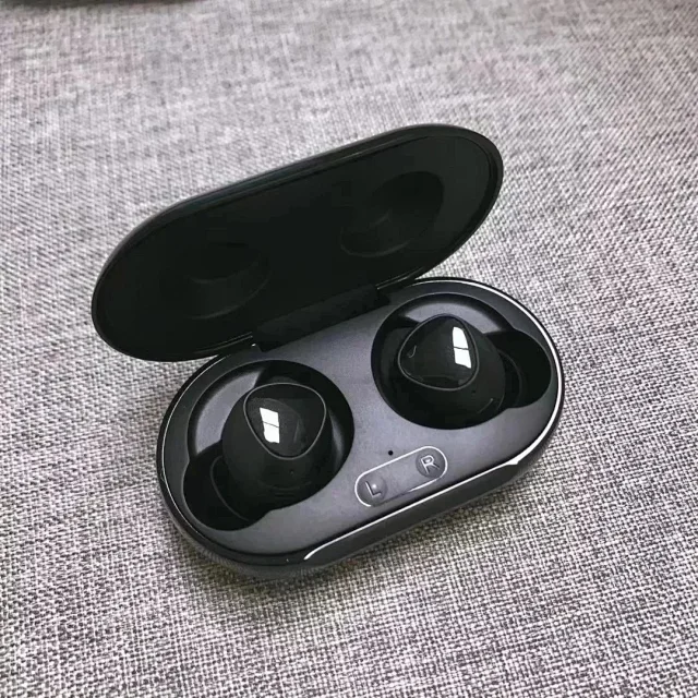Beats Multiple conflicting headphone models product detail image 2