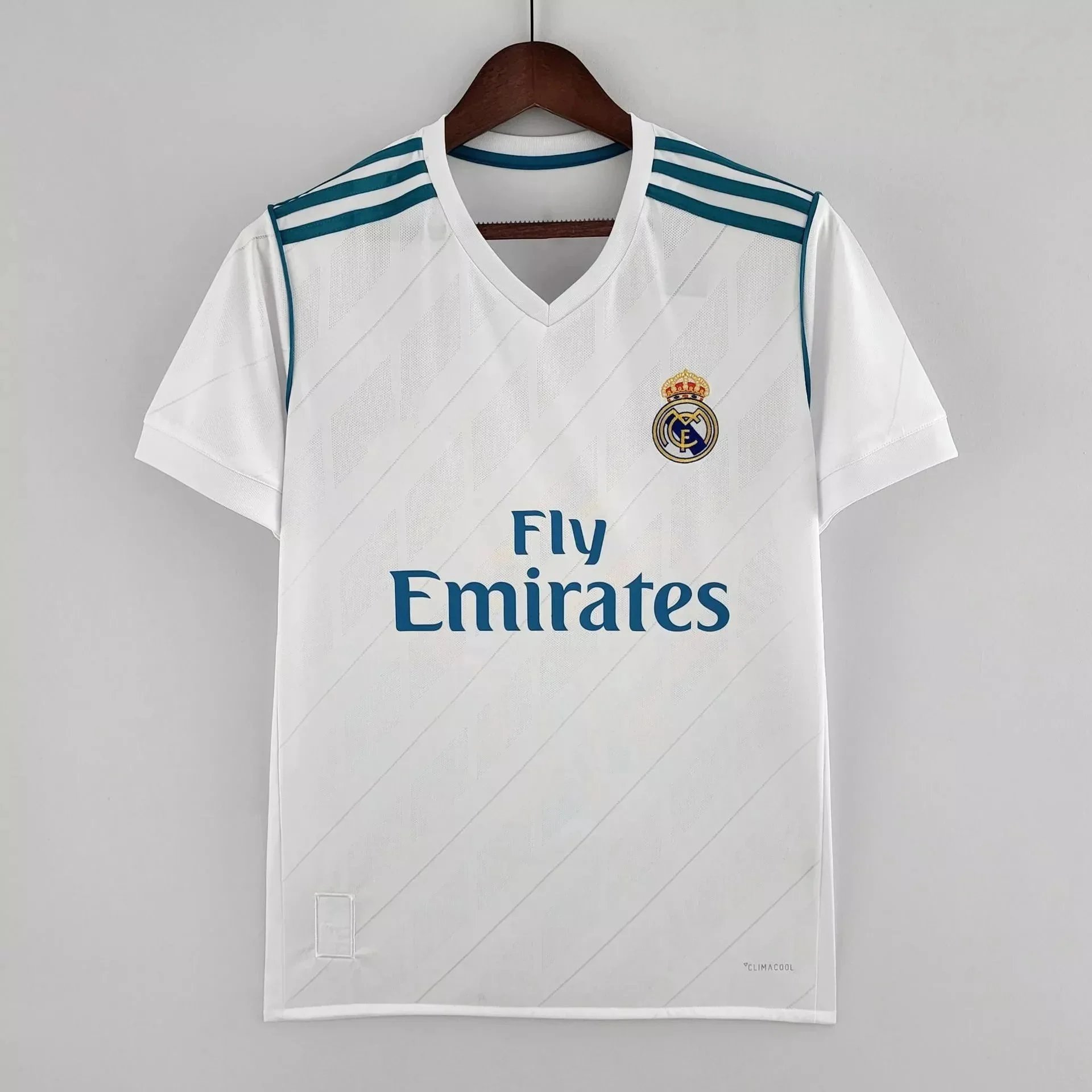 Real Madrid Football Jerseys 2006–07 Home Ronaldo 7 — 1718 Real Madrid home stadium