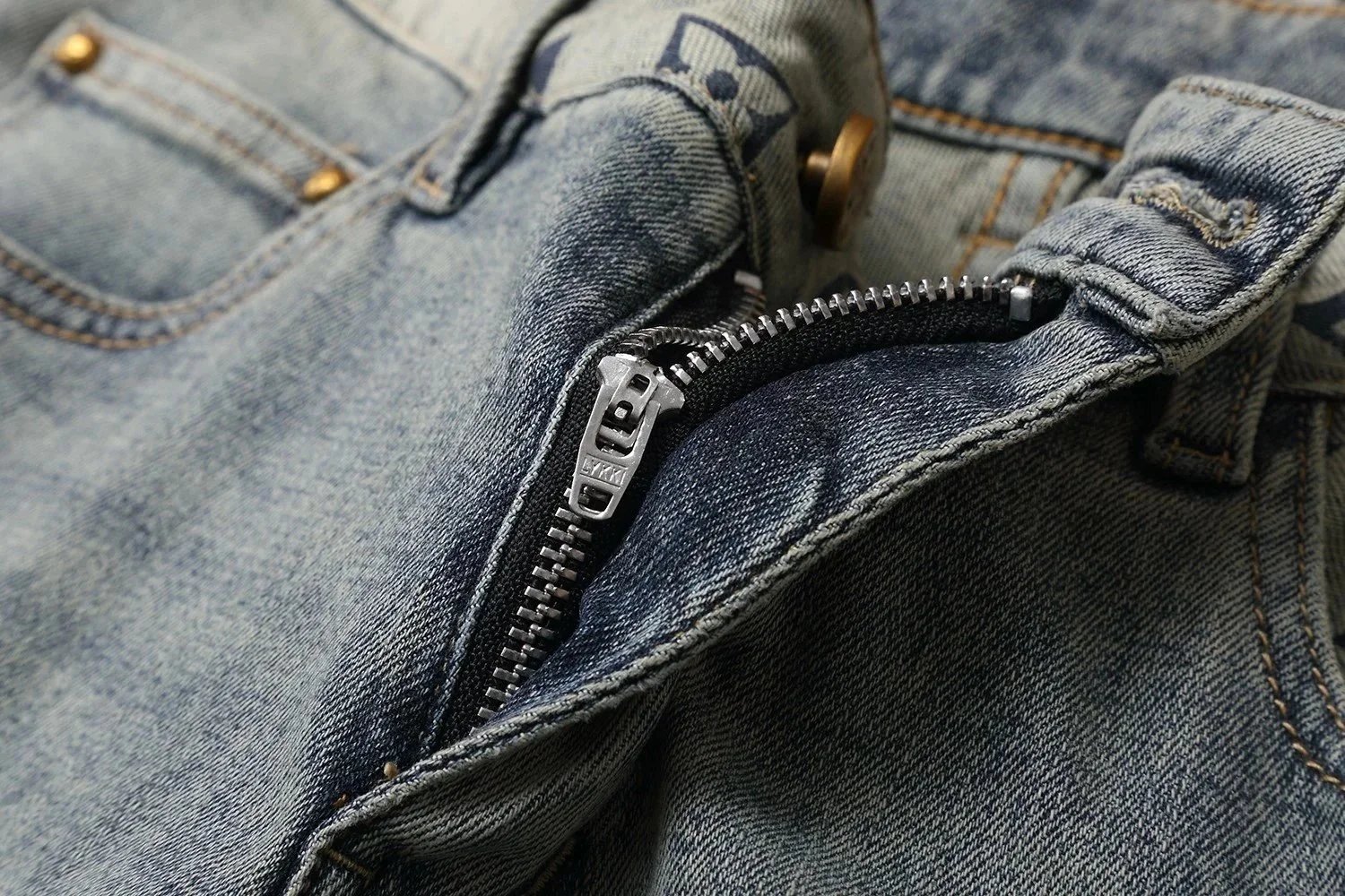 Louis Vuitton Monogram Distressed Jeans Gray - 6