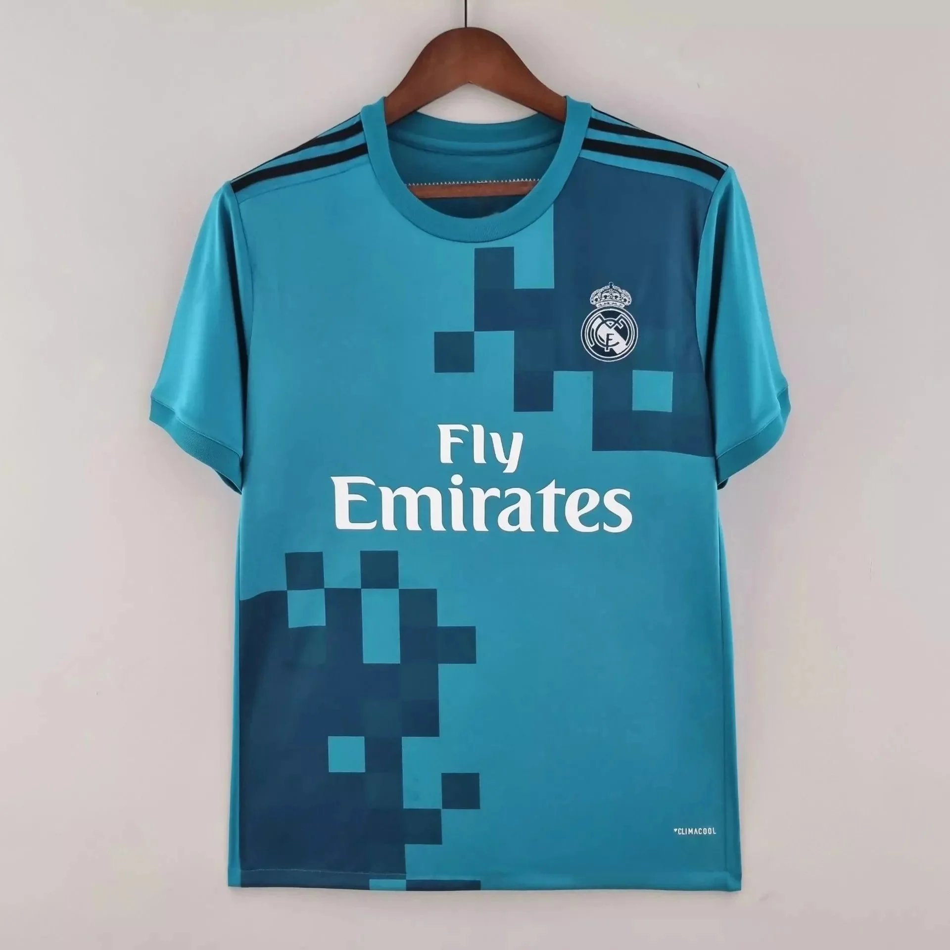 Real Madrid Football Jerseys 2006–07 Home Ronaldo 7 — 1718 Real Madrid away games