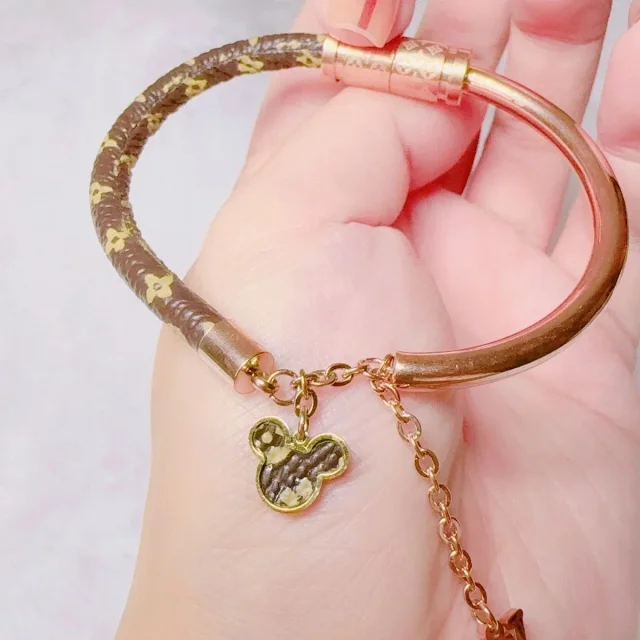 Louis Vuitton Jewelry Monogram Leather and Metal Bracelet with Logo Charm product detail image 3