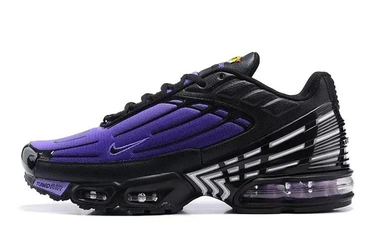 Nike Sneakers Air Max Plus 3 — 24