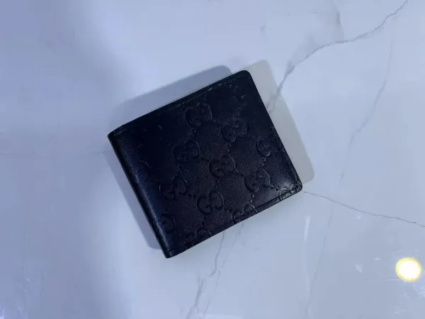 Gucci GG Marmont Bi-Fold Wallet Black - 1