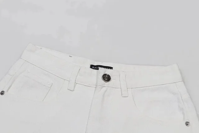 Balenciaga Jeans Logo-Print product detail image 4