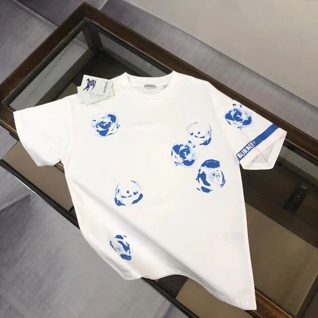 Burberry T-Shirts Logo Print product detail image 8