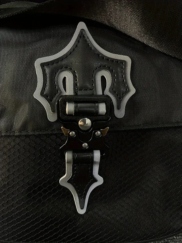 Trapstar Crossbody Bags Reflective Logo Bag product detail image 10