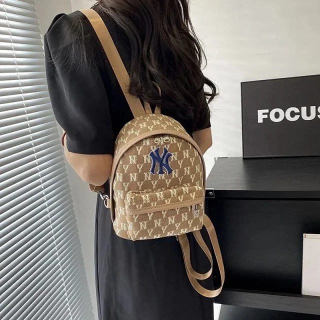 ESSENTIALS Crossbody Bags Logo-Embossed Adjustable Strap product detail image 2