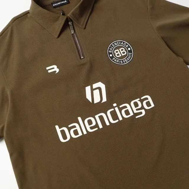 Balenciaga Matching Sets Short-Sleeve Top and Shorts Set product detail image 6