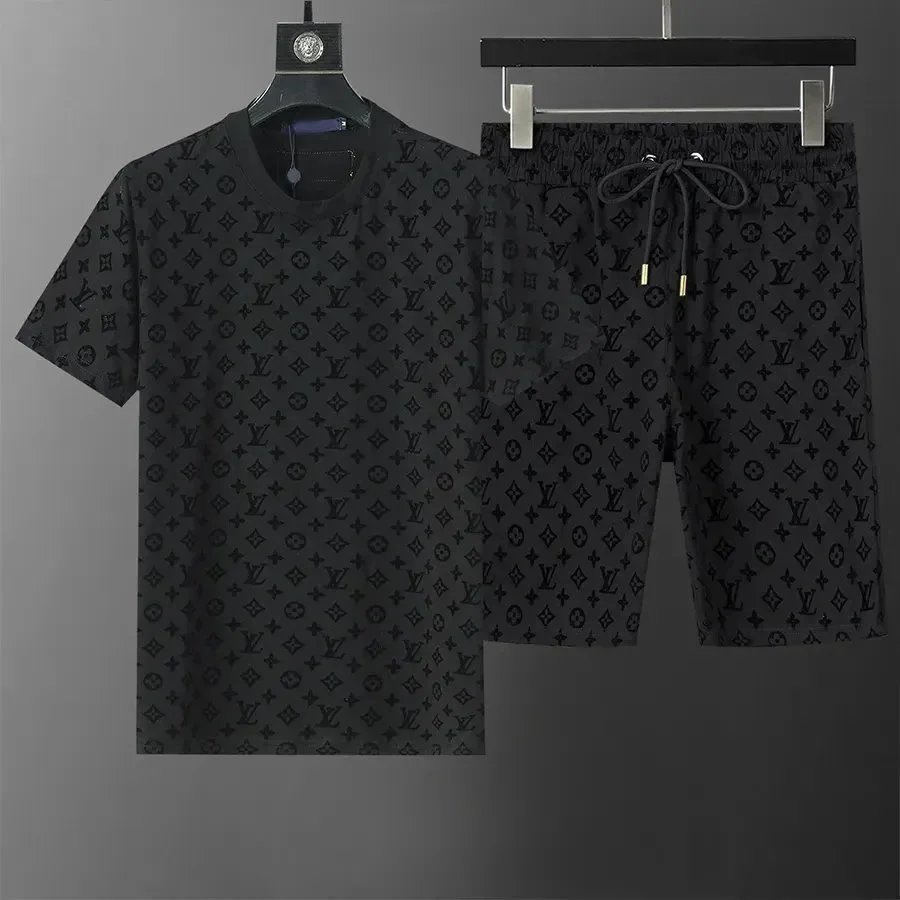 Dior Matching Sets Short-Sleeve T-Shirt and Drawstring Shorts Set — 39