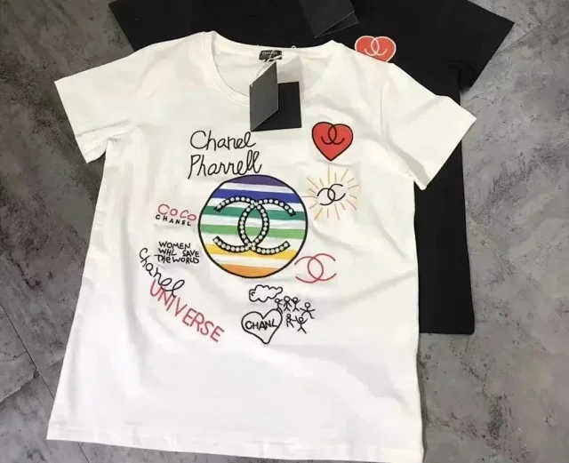 Chanel T-Shirts Logo-print product detail image 5