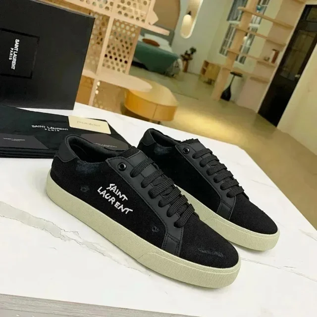 Saint Laurent Sneakers Low-top lace-up product detail image 10