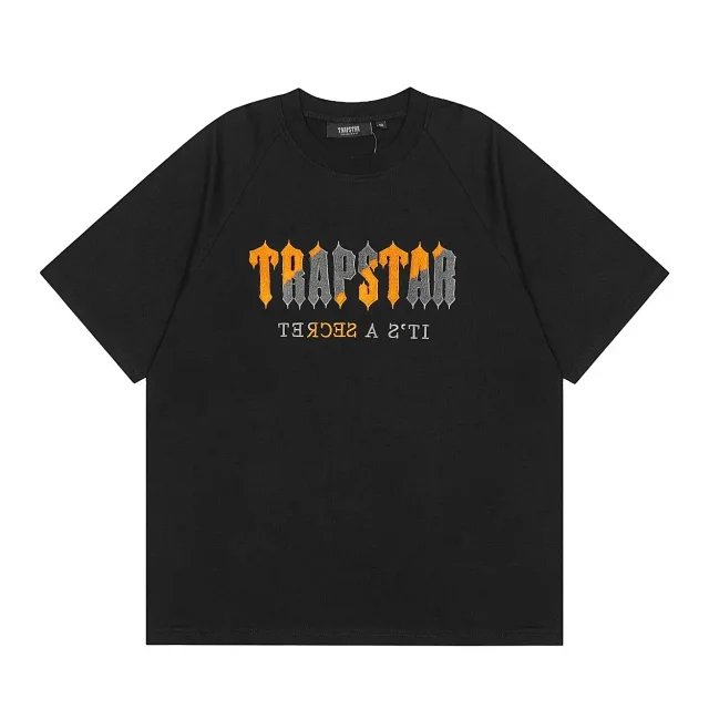 Trapstar T-Shirts Graphic Print Short-Sleeve T-Shirt product detail image 4