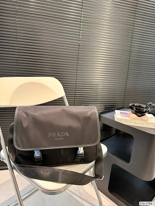 Prada Crossbody Bags Geometric Quilted Bag with Detachable Pouch product detail image 5