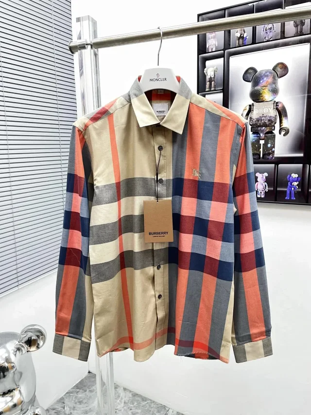 Burberry Shirts Long-Sleeve Check Button-Up Shirt product detail image 8