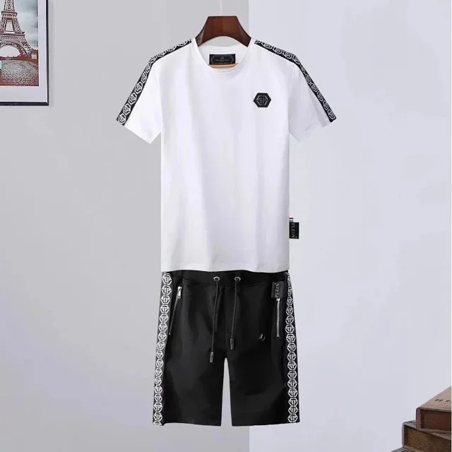 Philipp Plein Matching Sets Graphic T-Shirt and Shorts Set product detail image 8