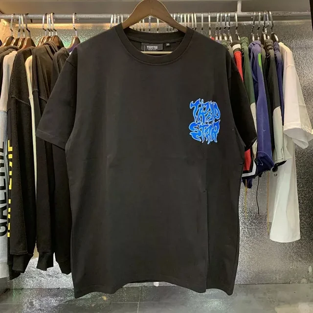 Trapstar T-Shirts Graphic Print Short-Sleeve T-Shirt product detail image 3