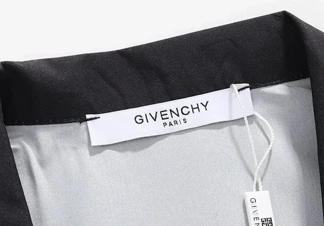 Givenchy Shirts Short-Sleeve Logo Print Button-Up Shirt product detail image 7