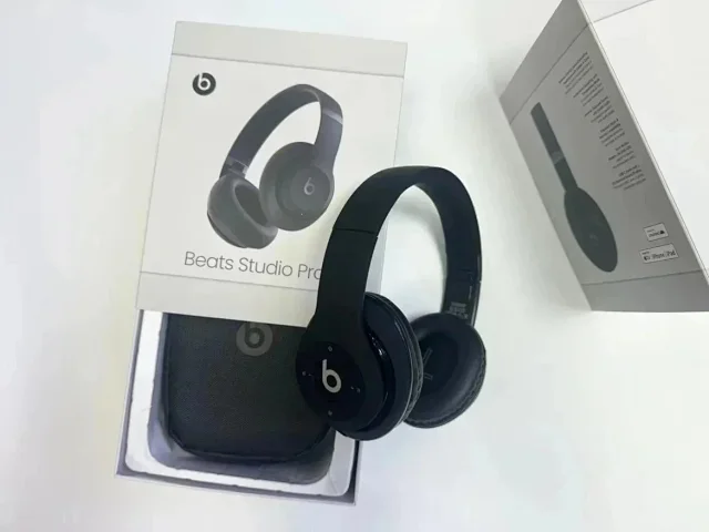 Beats Headphones Studio Pro product detail image 7