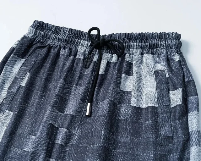 Louis Vuitton Matching Sets Short-sleeve T-shirt and drawstring shorts set with monogram print product detail image 7