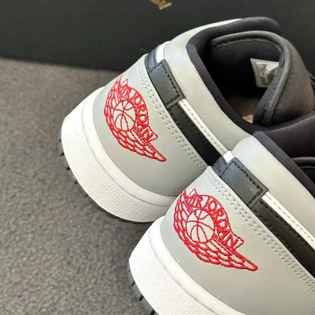 Nike Sneakers Air Jordan 1 Low product detail image 11