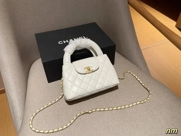 Chanel 22 Bag Black Quilted Leather Shoulder Bag - 10