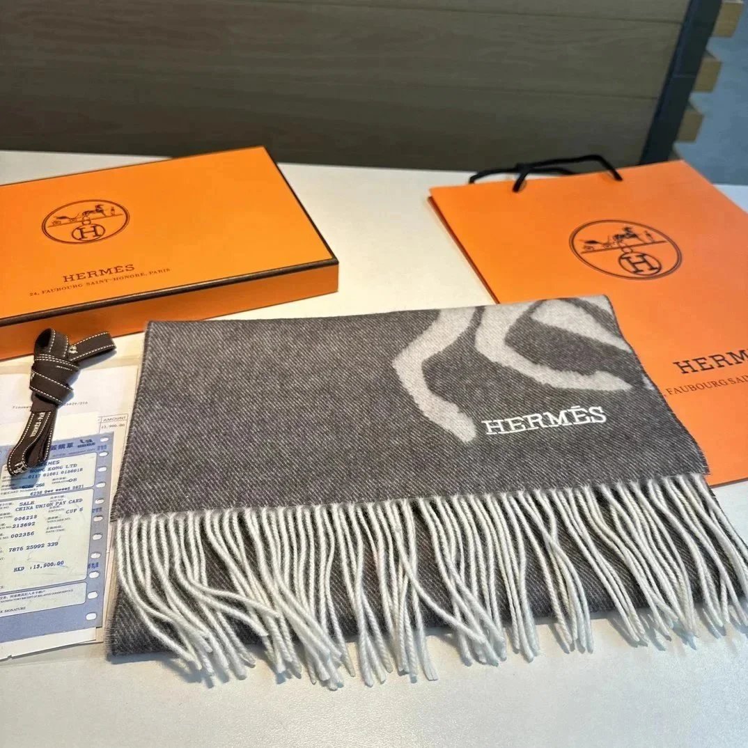 Dior Scarves Fringed Logo-Pattern Scarf — 4