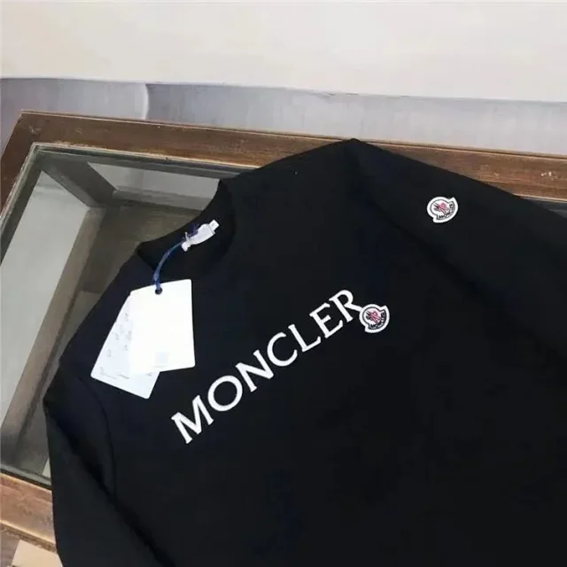 Moncler Hoodies & Sweatshirts Logo Print Crewneck Sweatshirt product detail image 2