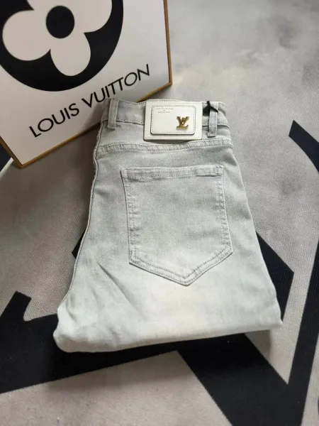 Louis Vuitton Monogram Pocket Detail Light Wash Jeans - 6