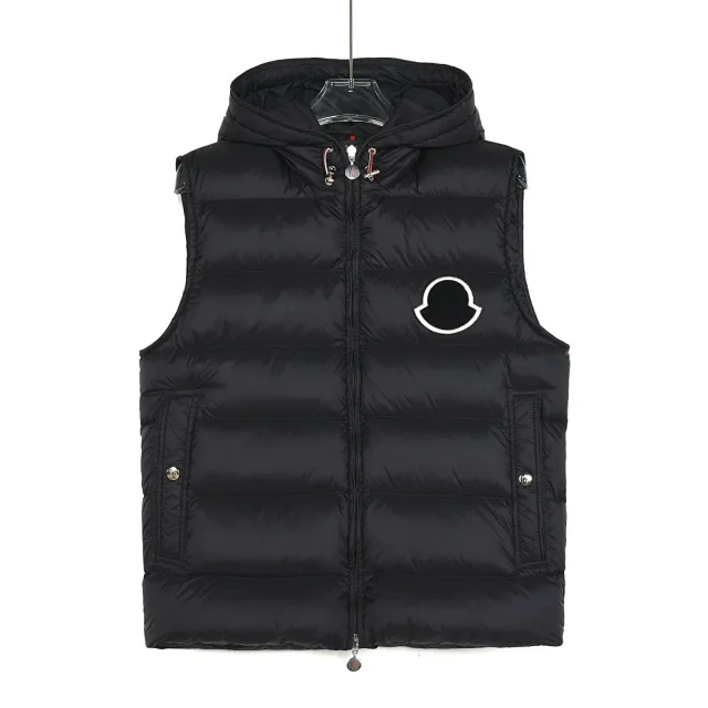 Moncler Down Jackets Hooded quilted product detail image 4