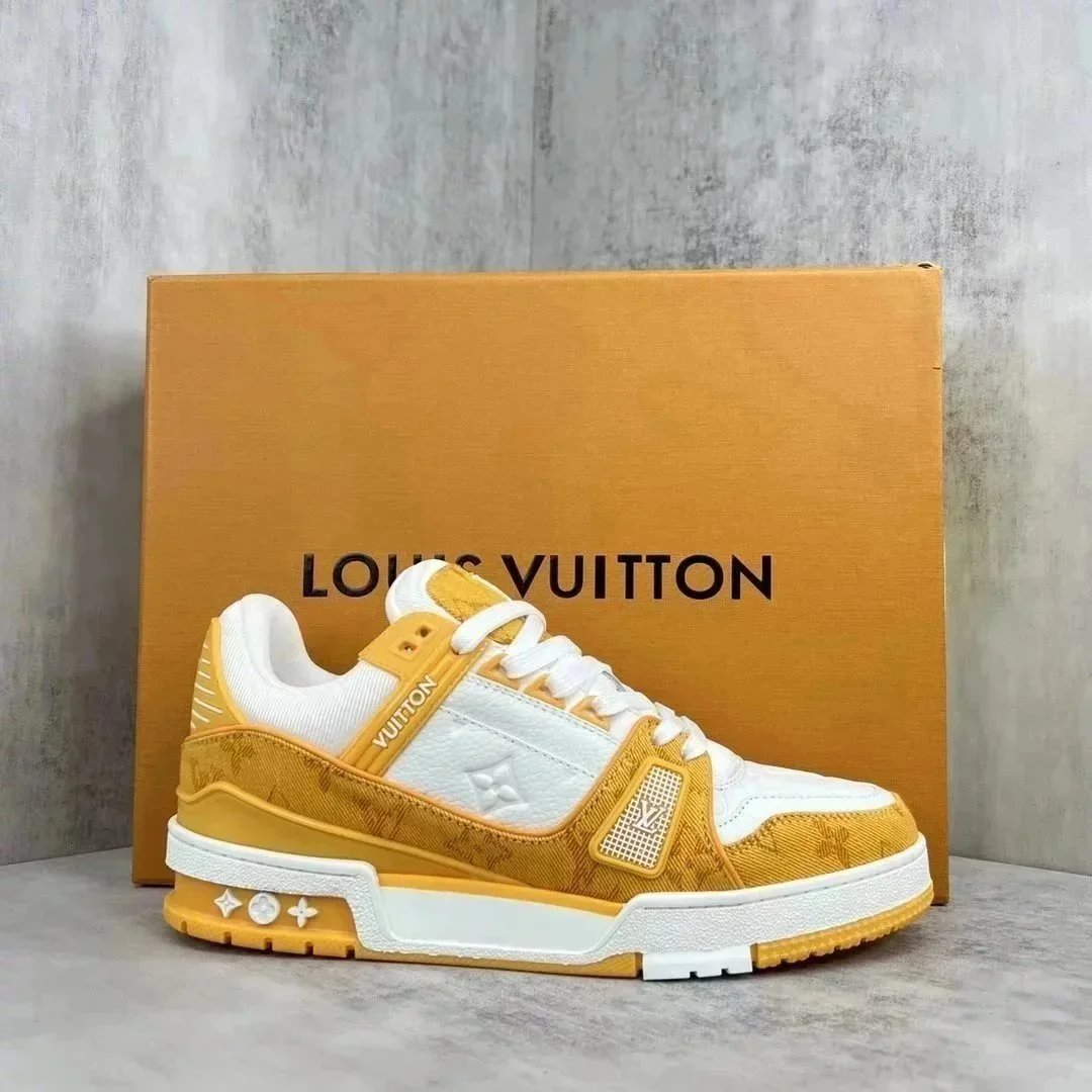 Louis Vuitton Sneakers Low-top lace-up with Monogram flower details — 20